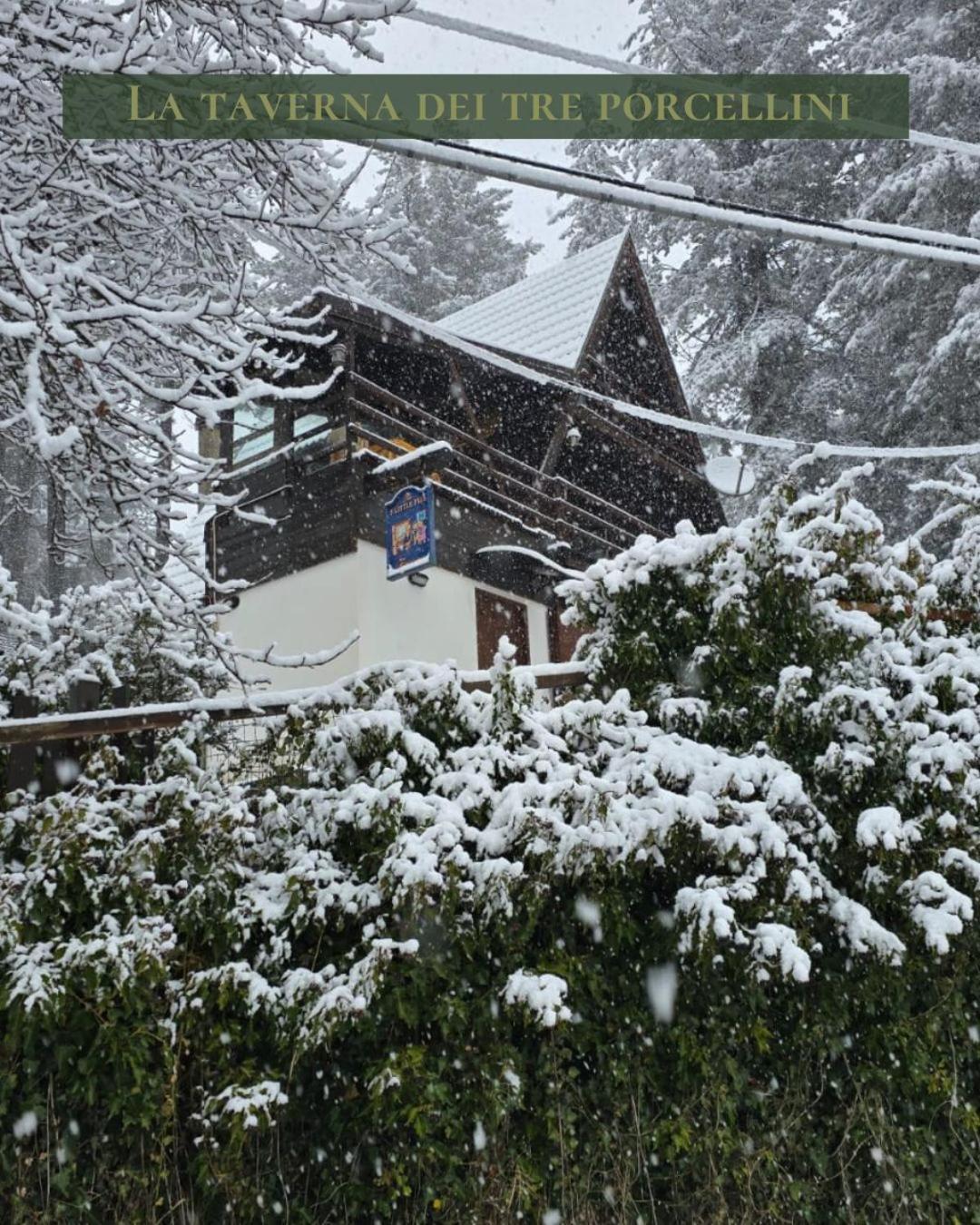 Chalet Natura La Taverna Dei 3 Porcellini Cavaliere  Exterior photo